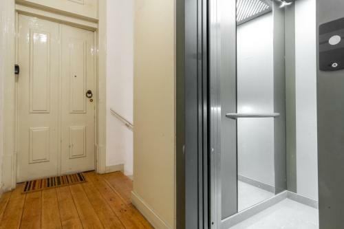 Apartamento Cr - Correeiros