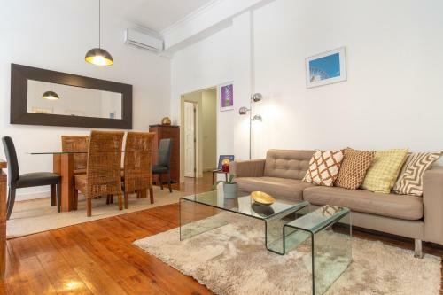 Apartamento Cr - Correeiros