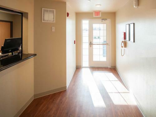 Hotel Value Place Lenexa
