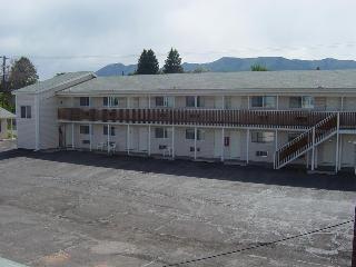 Canyonlands Motor Inn