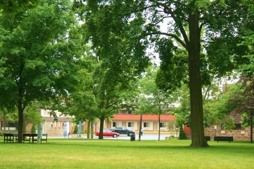Fountain Park Motel