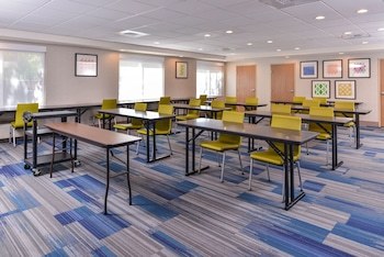 Holiday Inn Express Hotel & Suites Lacey