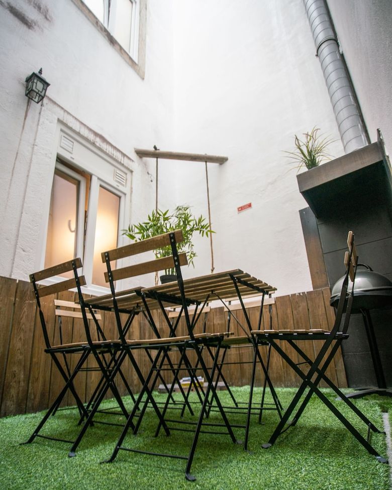 Liv'in Lisbon Hostel