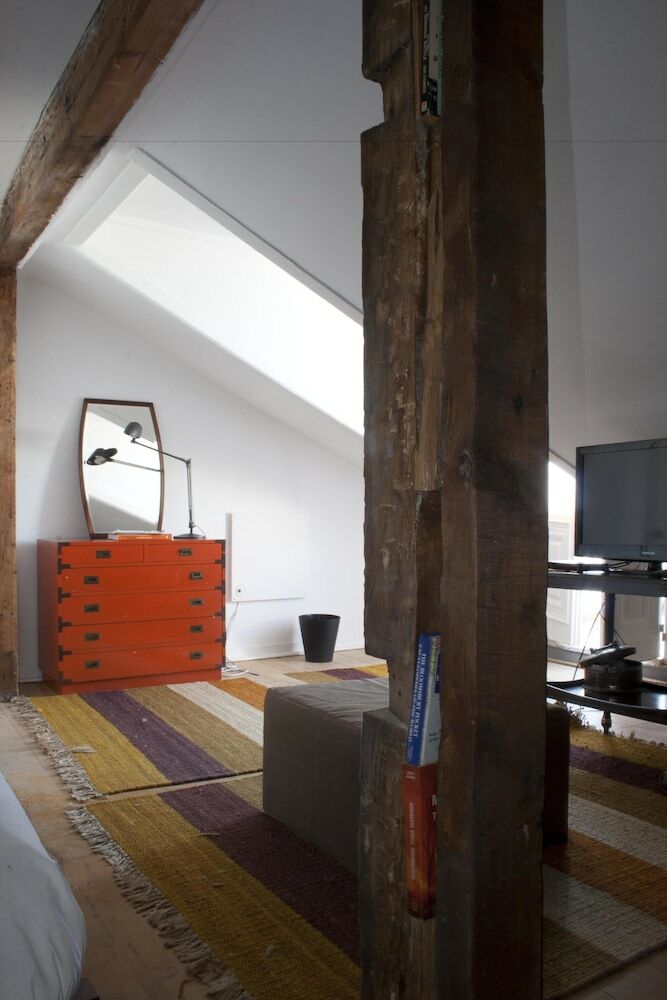 Hotel The Independente Hostel & Suites