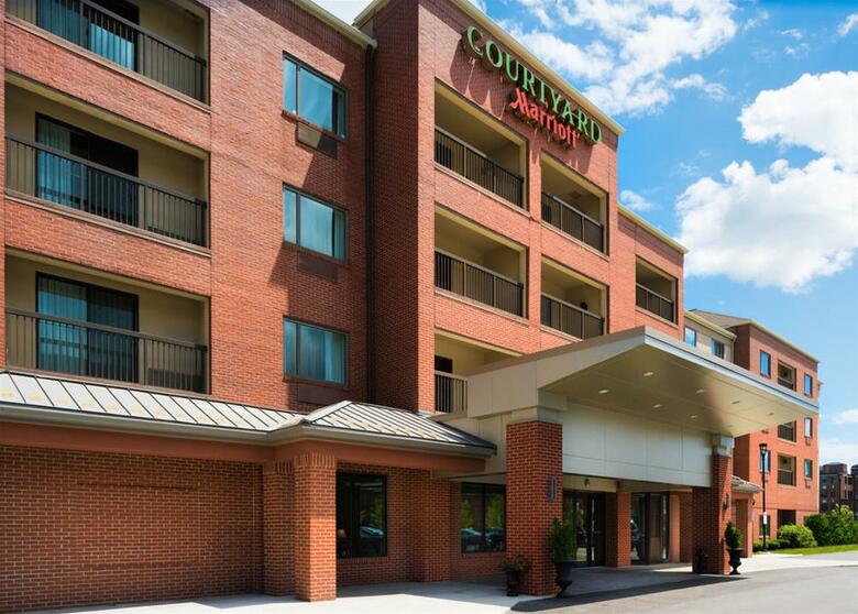 Hotel Courtyard Worcester