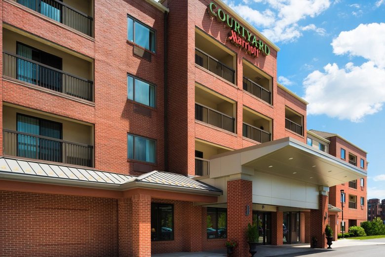 Hotel Courtyard Worcester