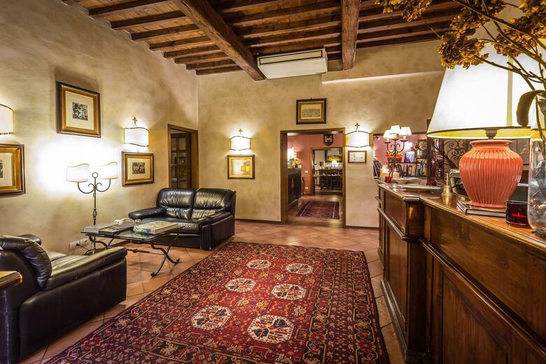 Hotel Marios