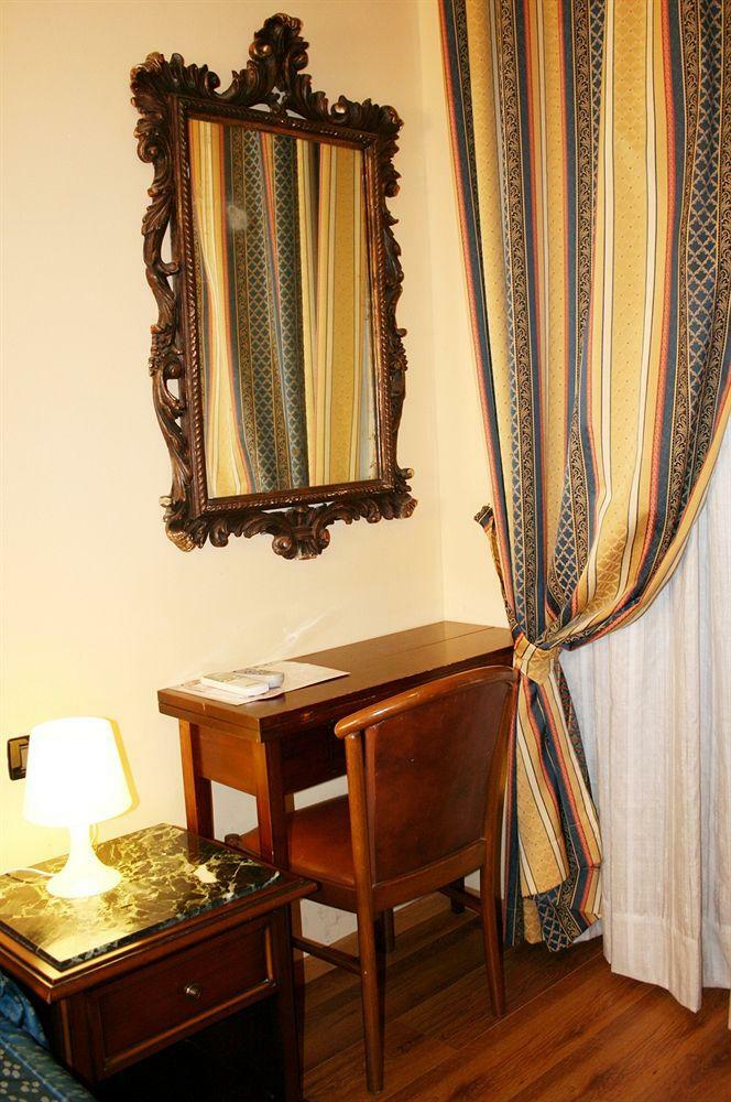Hotel Enza