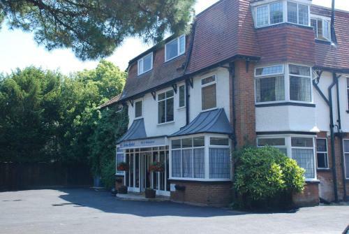 Hostal Yenton Hotel