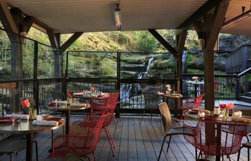 Ledges Hotel