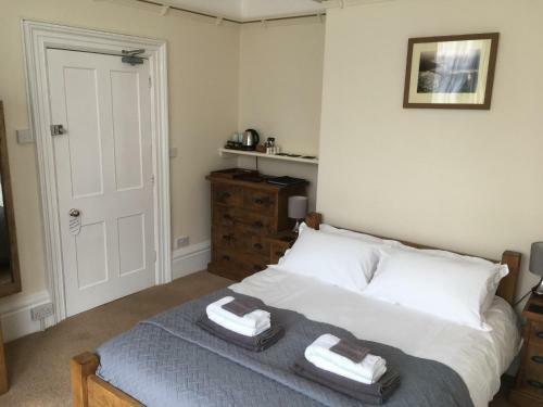 Hostal Melrose Guest House