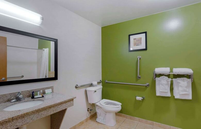 Hotel Sleep Inn & Suites At Fort Lee