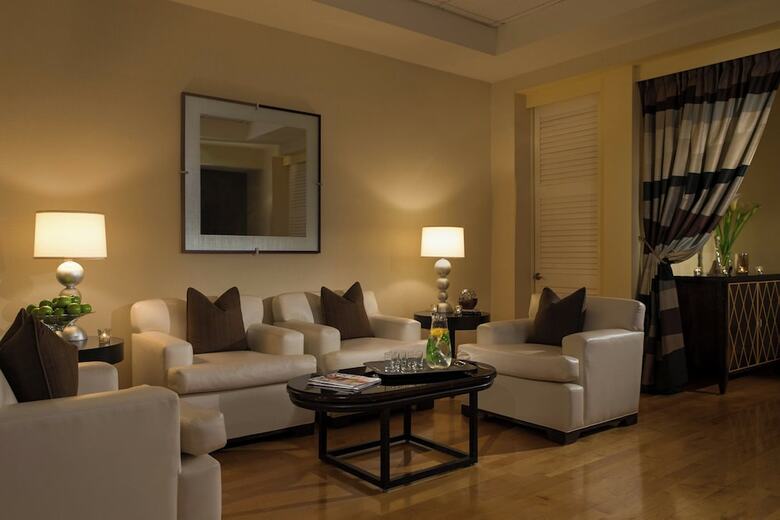 Renaissance Club Sport Walnut Creek Hotel