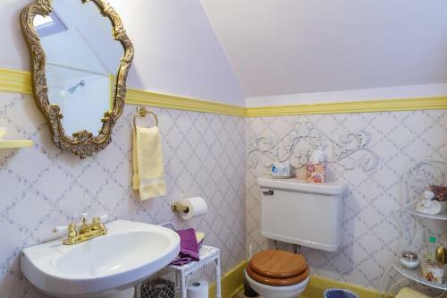 Roseberry House Bed & Breakfast