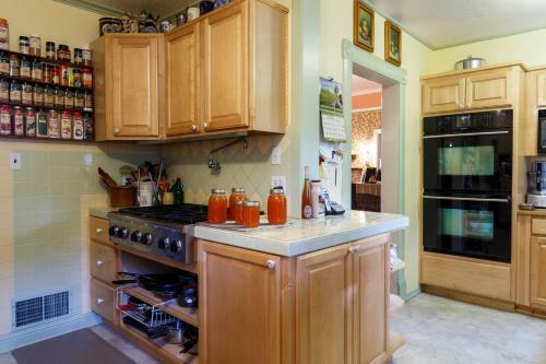 Roseberry House Bed & Breakfast