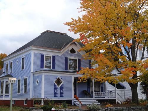 Austin's Holidae House Bed & Breakfast