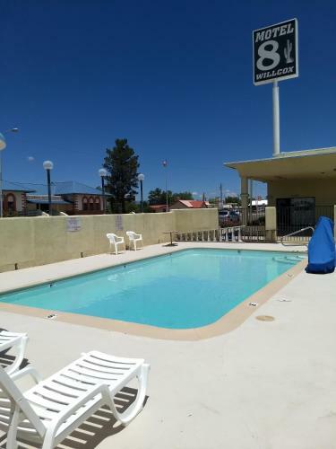 Motel 8 Willcox