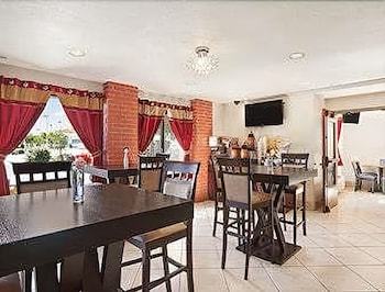 Motel Baymont Inn And Suites