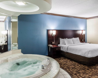 Hotel Quality Inn & Suites