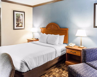Hotel Quality Inn & Suites