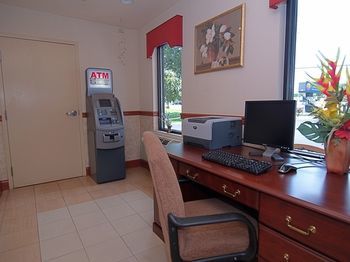 Hotel Quality Inn & Suites