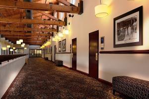 Shula's Hotel & Golf Club