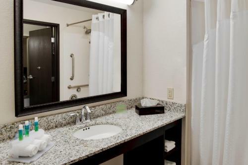 Hotel Holiday Inn Express & Suites Nevada