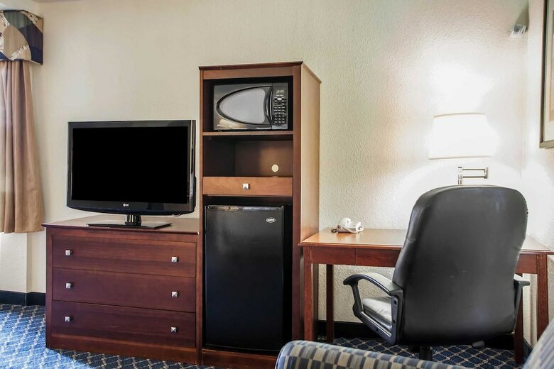 Hotel Comfort Inn
