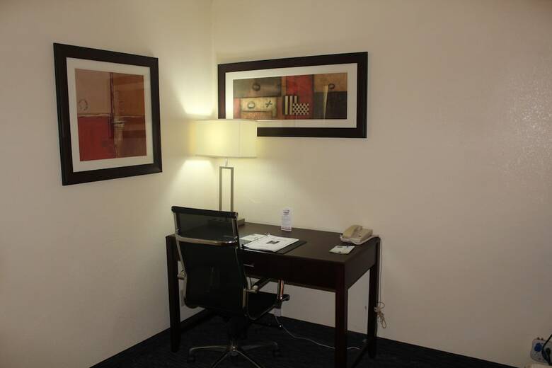 Hotel Comfort Inn