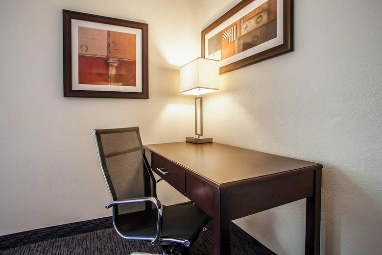 Hotel Comfort Inn