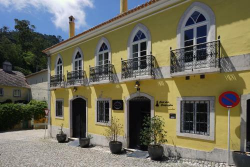 Hostal Charm Inn Sintra