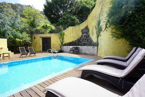 Hostal Charm Inn Sintra