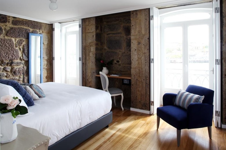 Hostal 1872 River House