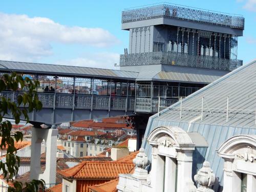 Apartments In Chiado
