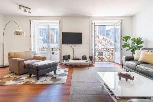 Apartments In Chiado