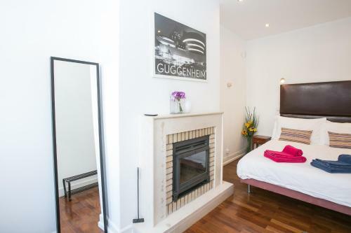 Apartments In Chiado