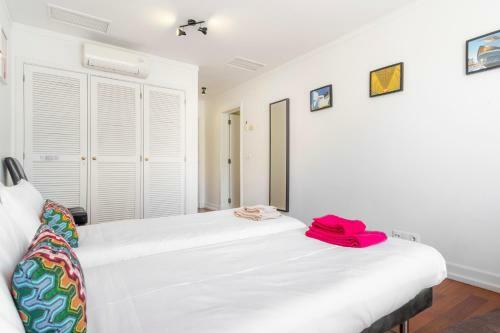 Apartments In Chiado