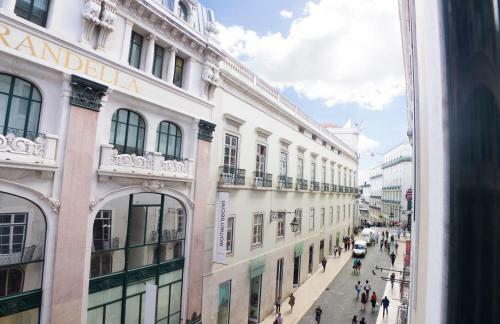 Apartments In Chiado