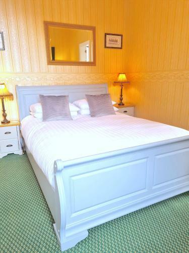 Hostal Corriemar House