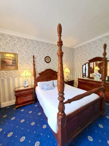 Hostal Corriemar House