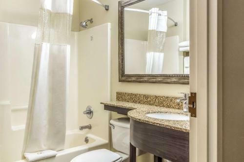 Hotel Americas Best Value Inn & Suites North Lima