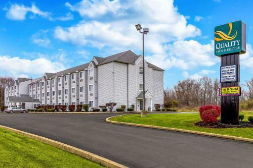 Hotel Americas Best Value Inn & Suites North Lima