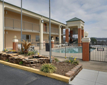 Hotel Quality Inn & Suites Clarksville