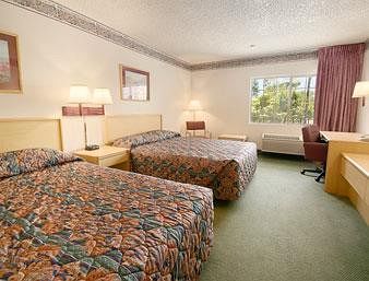 Hotel Super 8 Denver West