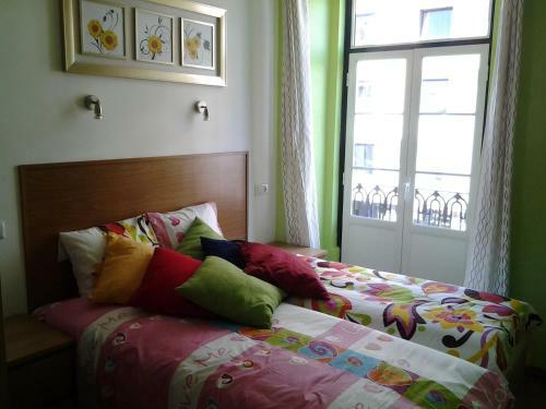 Hostal Baixa Guesthouse