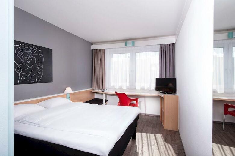 Ibis Hotel Berlin Airport Tegel