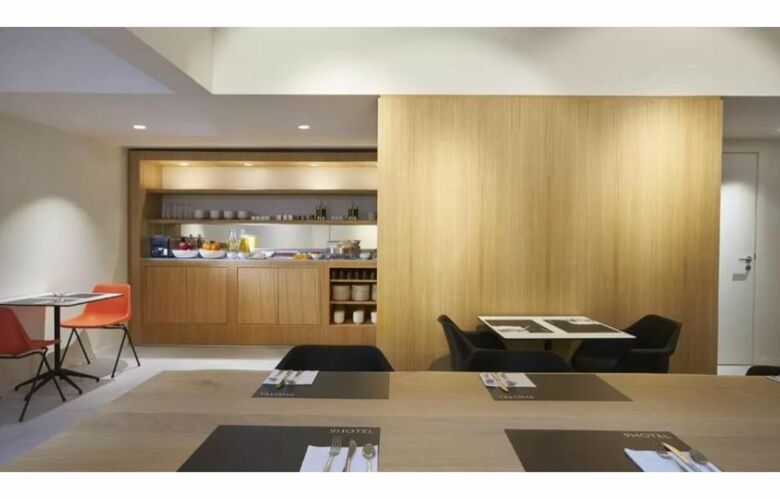 9hotel Sablon