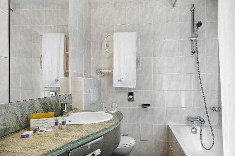 9hotel Sablon