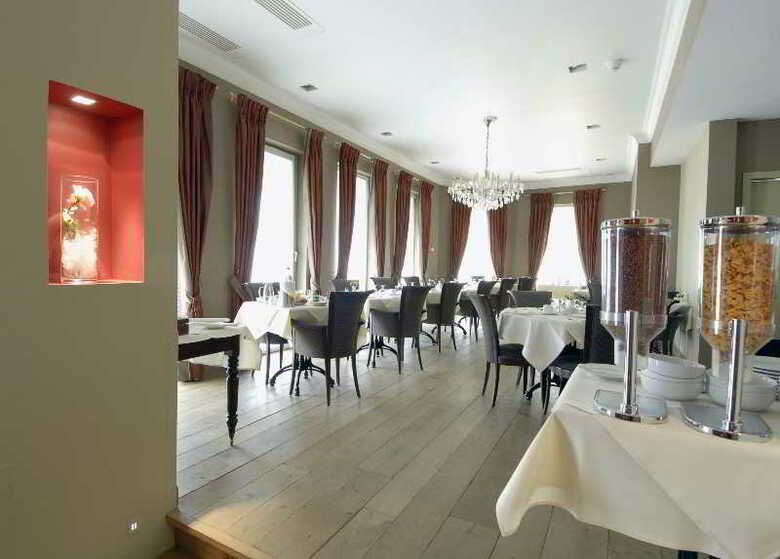 9hotel Sablon