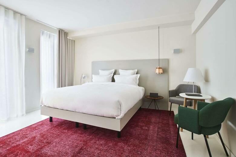 9hotel Sablon